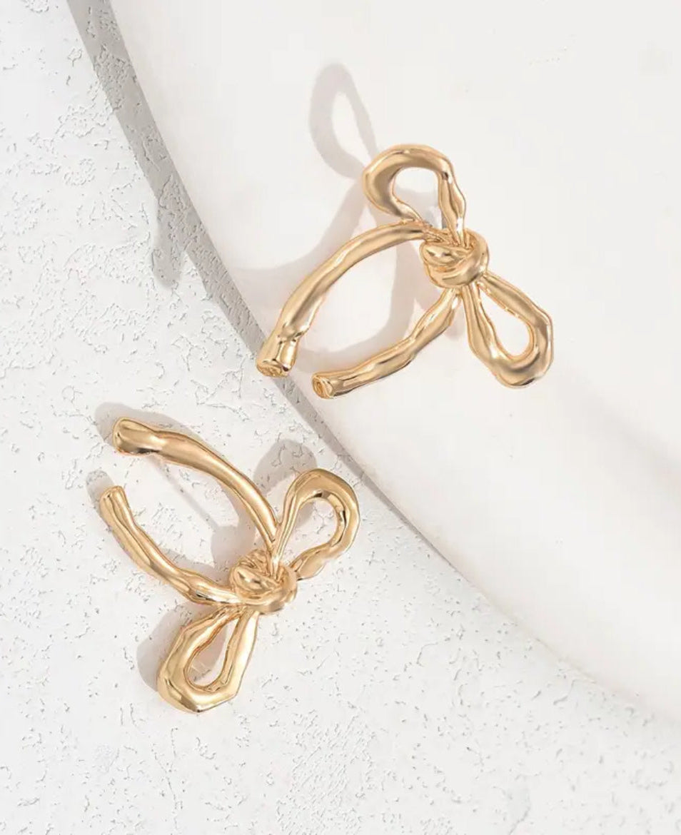 Elegant Bow Earrings  2 Colors
