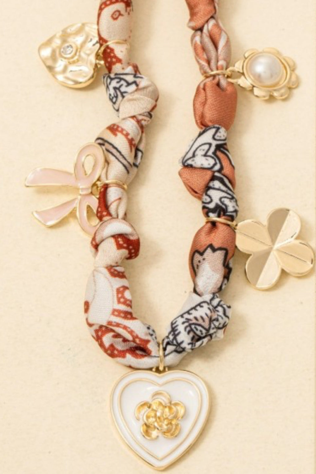 Heart Pearl & Floral Charm Pendant Bandana Necklace