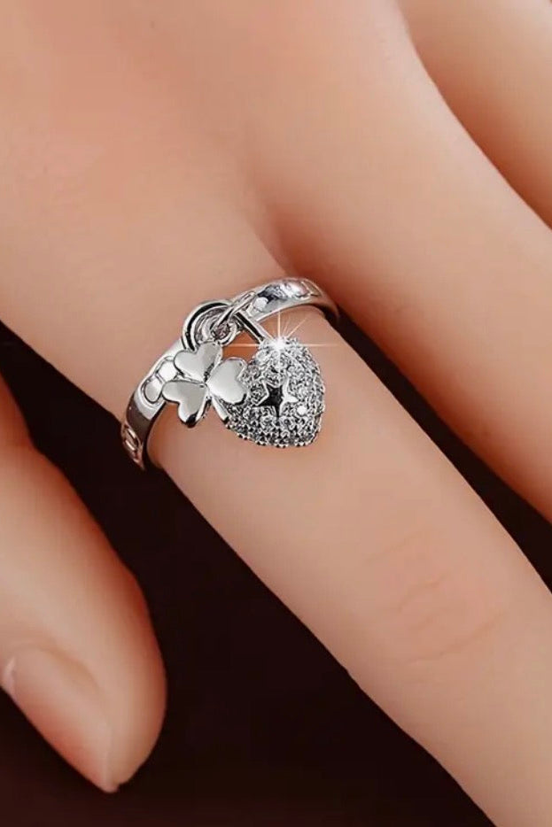 Clover Heart Dangling Adjustable Ring