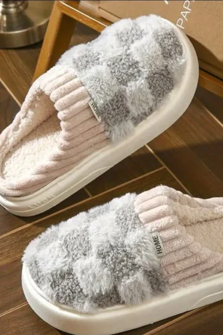 Cozy Women's Gray & White Check Slippers