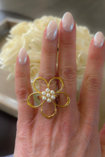 Floral White and Gold set of 2 Rings